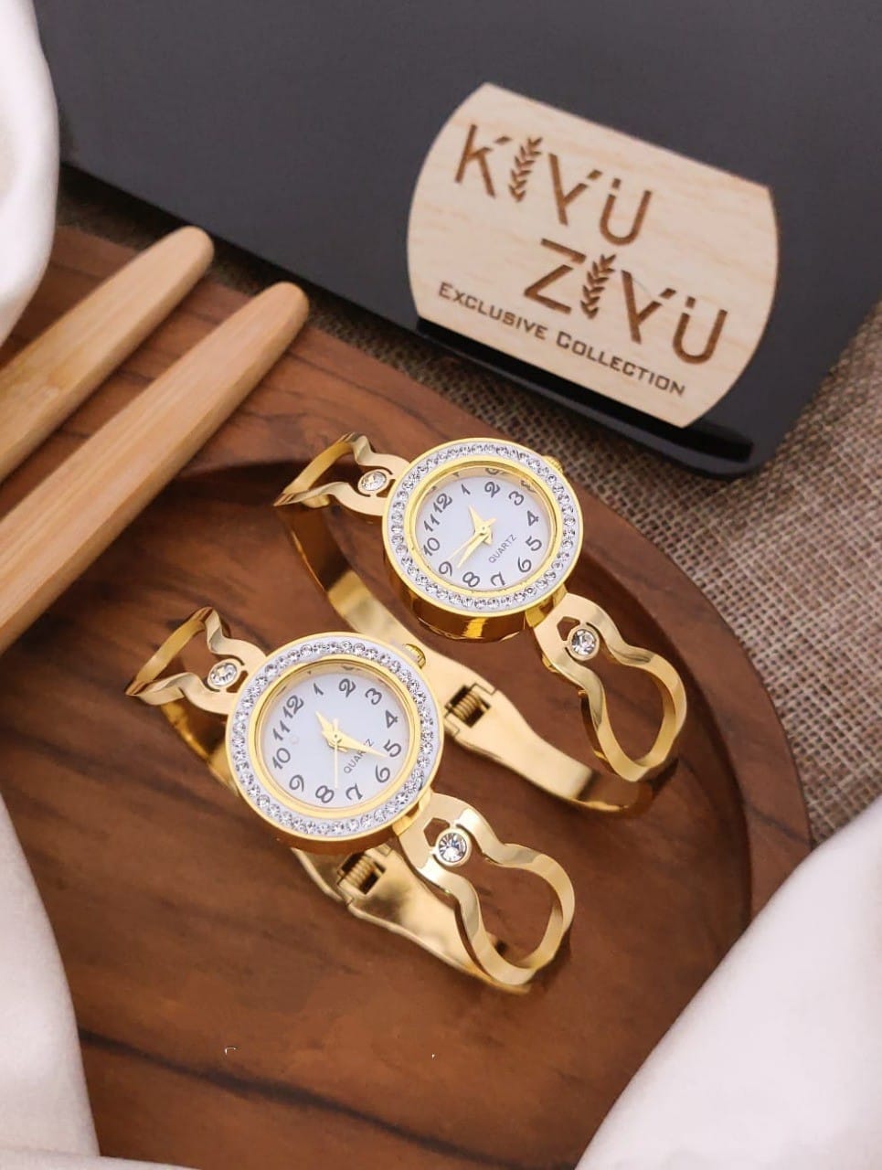 Regular-Size High-Quality WATCH – 18K Gold Plated, Anti-Tarnish